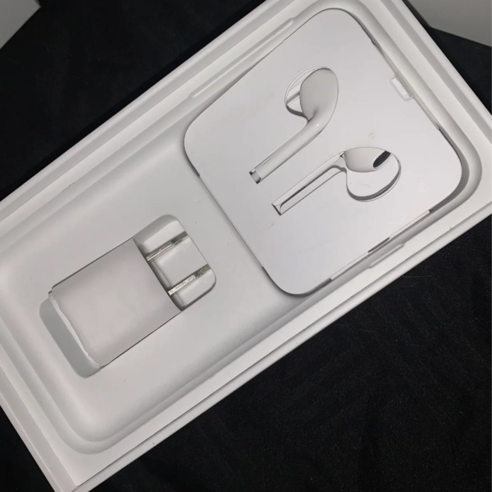 Iphone Boxes - image 5